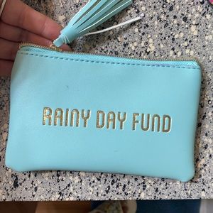 Small cash/card carrier or lipgloss/essentials